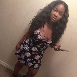 Meet your Posher, Romeka